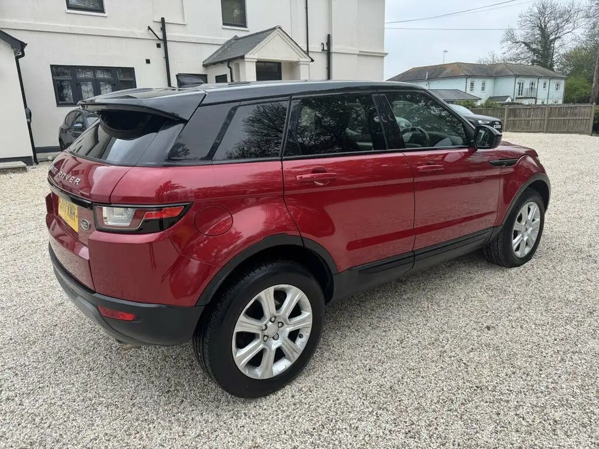 2017-land-rover-range-rover-evoque-20td4-se-tech-hatchback-5d-auto-big-5