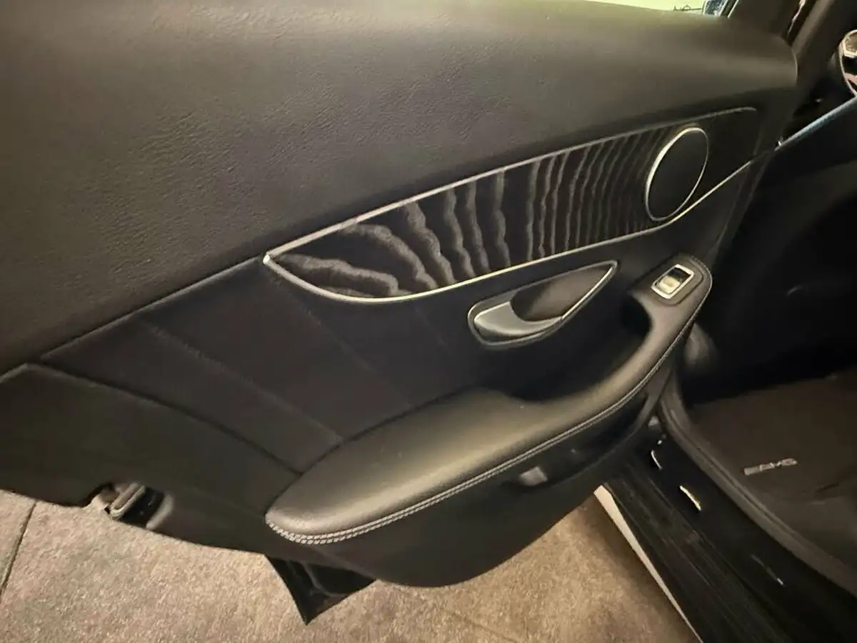 2017-mercedes-benz-c-class-21d-c250d-amg-line-ss-saloon-4d-4matic-9g-tronic-plus-big-46