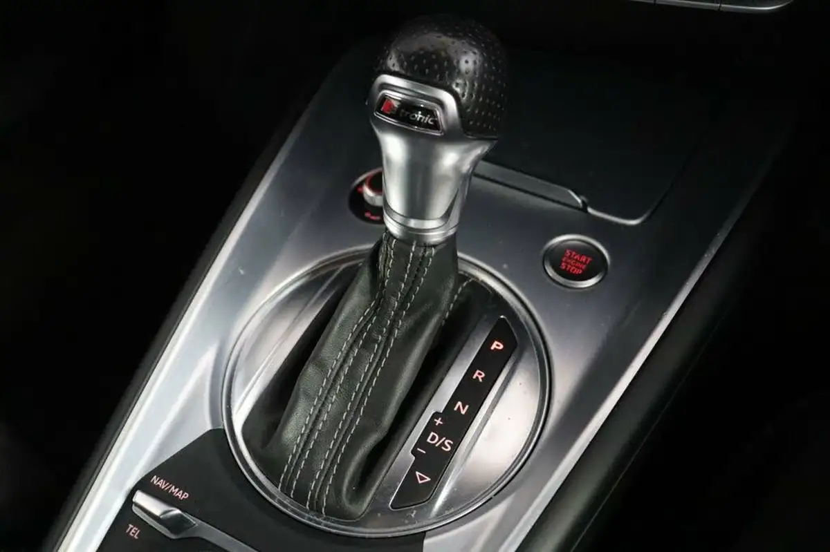 2019-audi-tt-coupe-20-40-tfsi-s-line-big-29