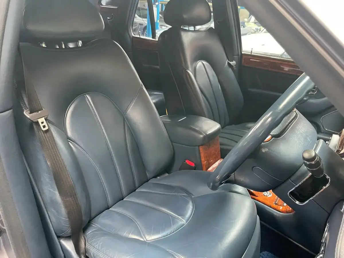 1999-rolls-royce-silver-seraph-54-big-13