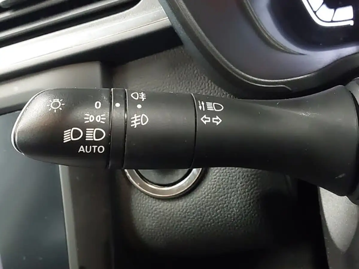 2019-renault-kadjar-13-tce-iconic-140bhp-big-13
