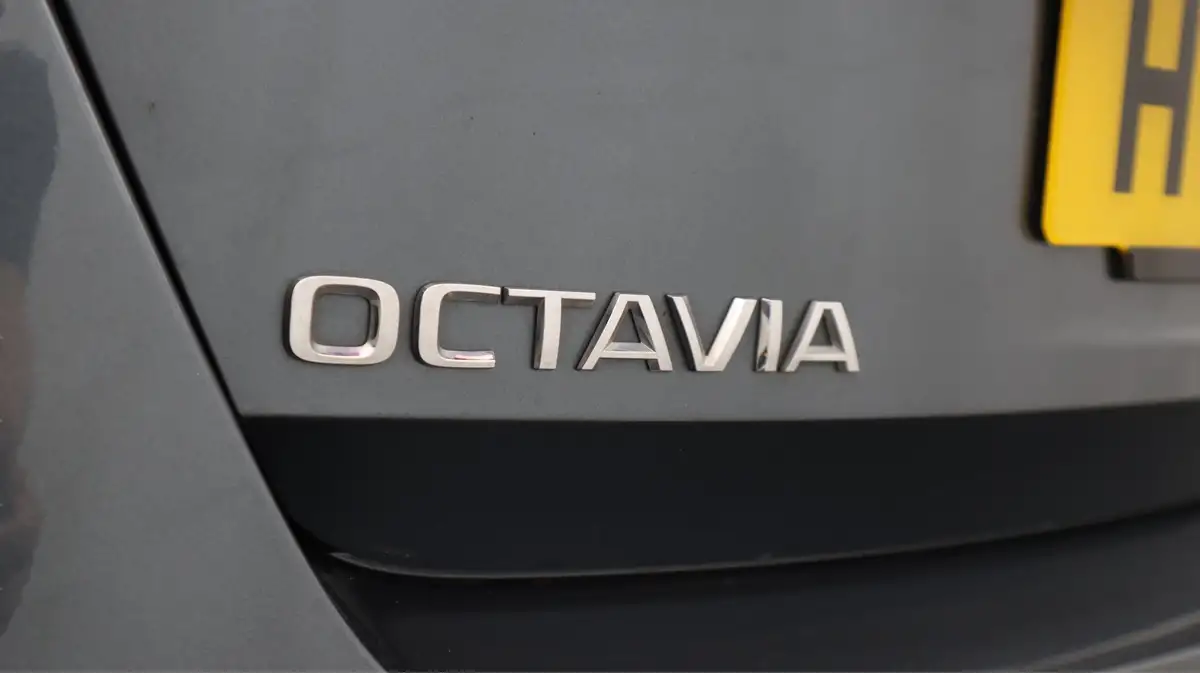 2021-skoda-octavia-10-tsi-se-technology-hatchback-big-21