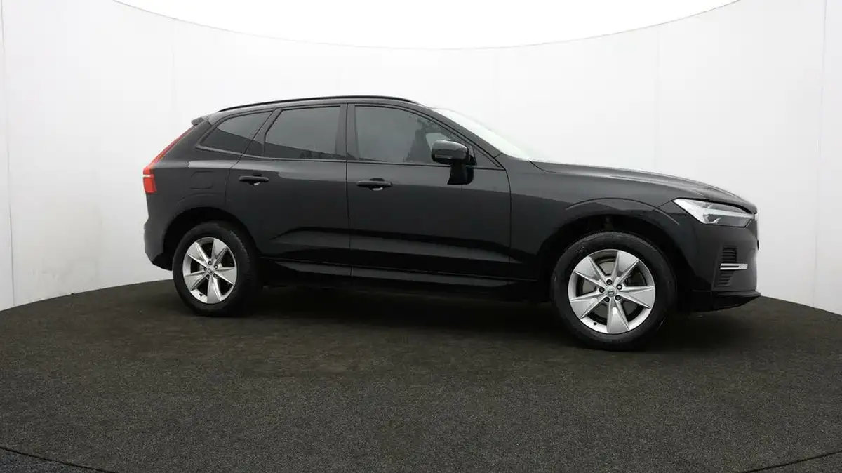 2021-volvo-xc60-20-b5-momentum-big-43