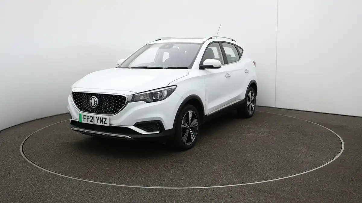 2021-mg-zs-suv-e-exclusive-ev-big-35