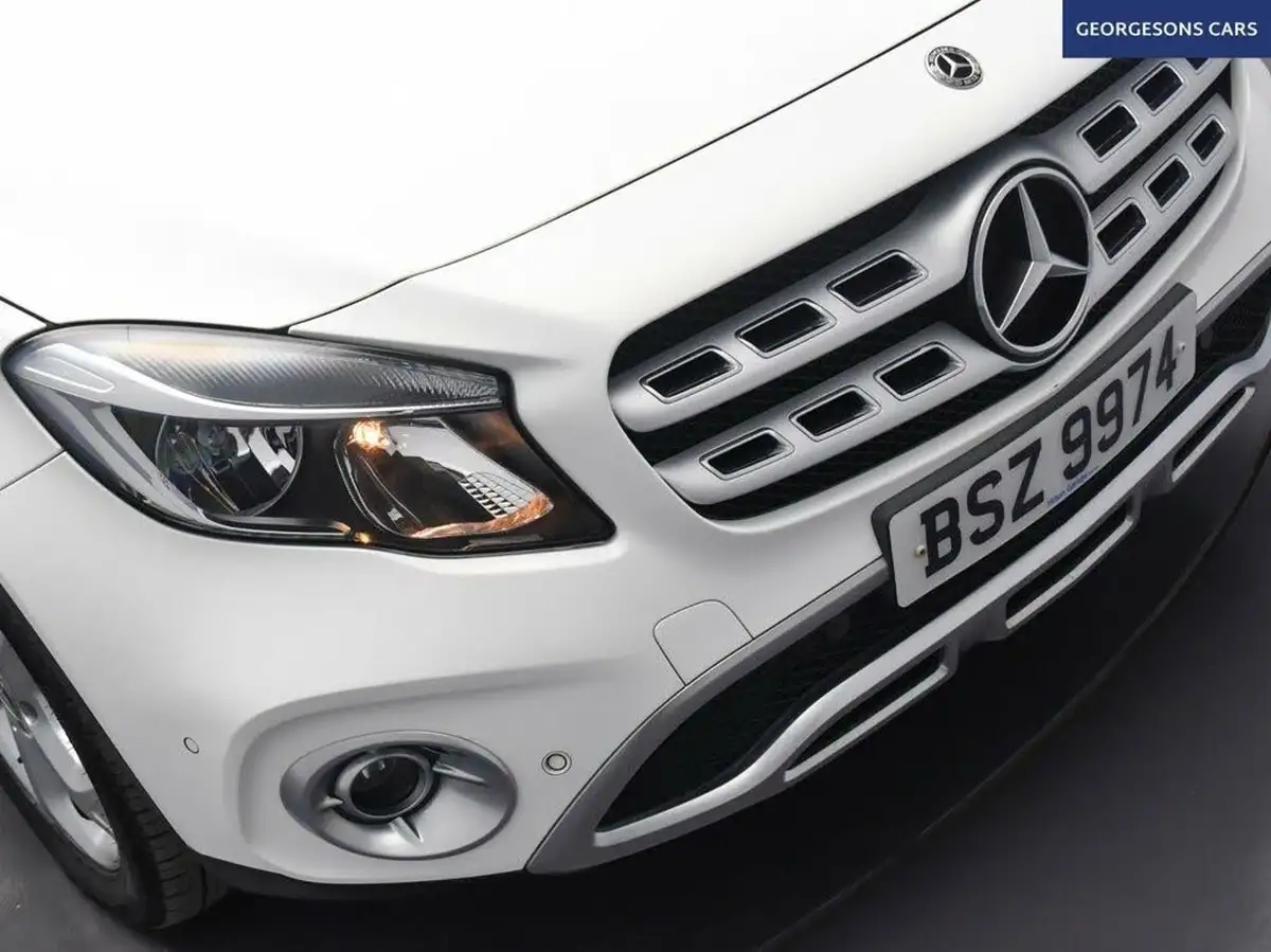 2018-mercedes-benz-gla-class-21d-gla-220d-sport-177ps-executivess-big-9