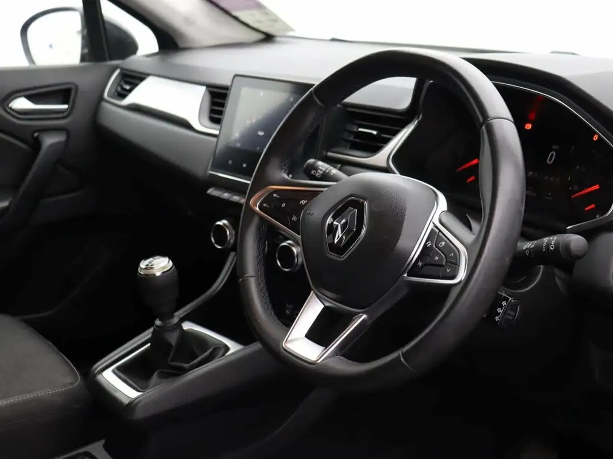 2022-renault-captur-10-tce-iconic-edition-big-18