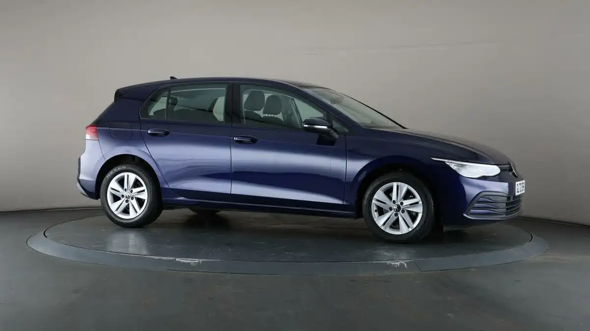 2022-volkswagen-golf-15-tsi-life-130ps-hatchback-big-56