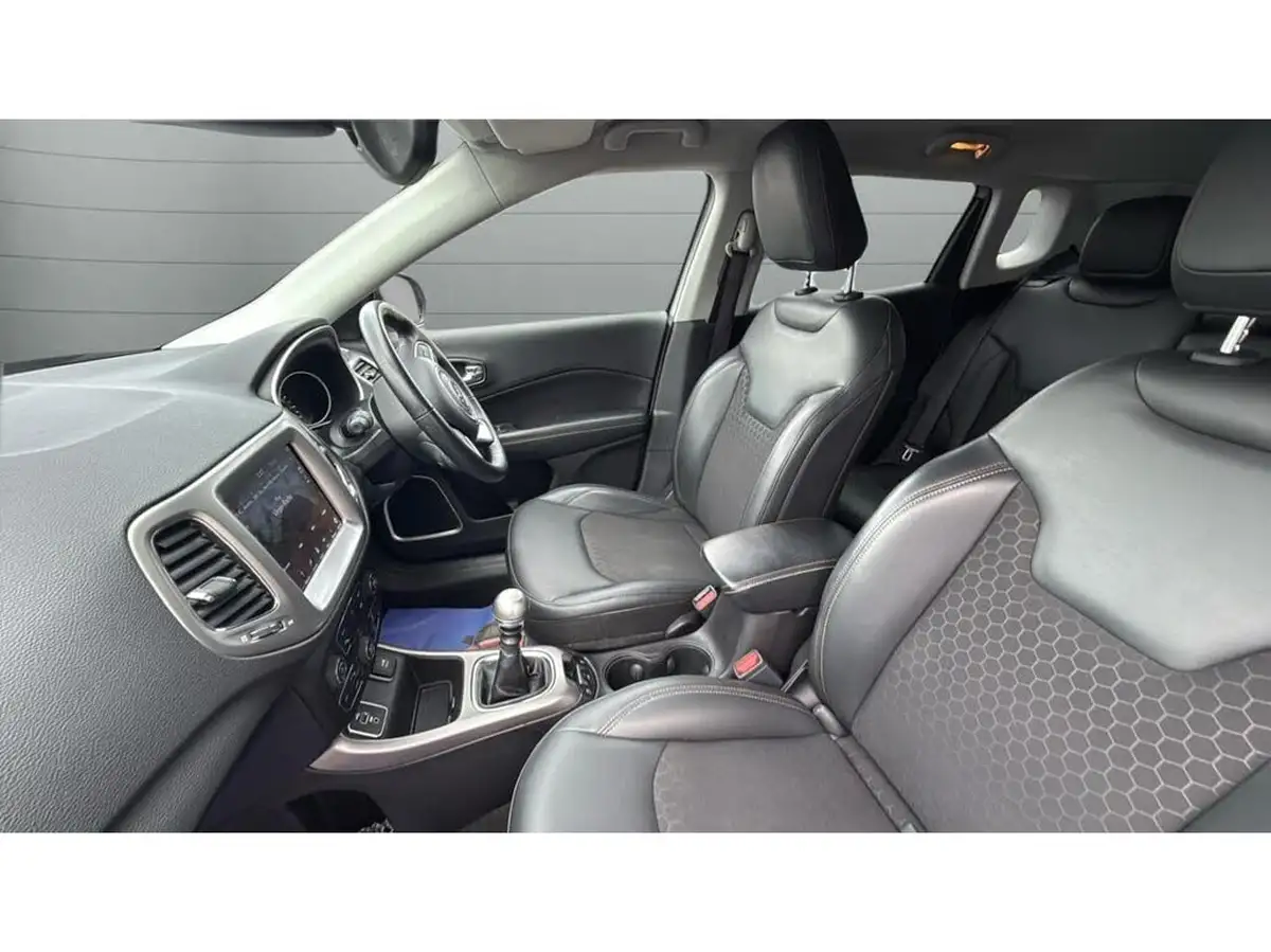 2018-jeep-compass-14-multiair-ii-longitude-big-26