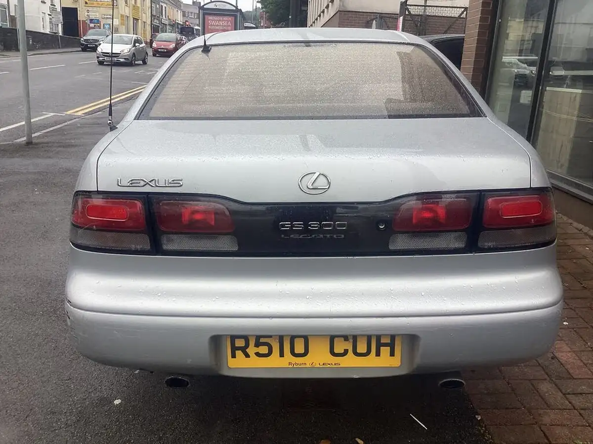 1997-lexus-gs-300-30-legato-velour-big-6