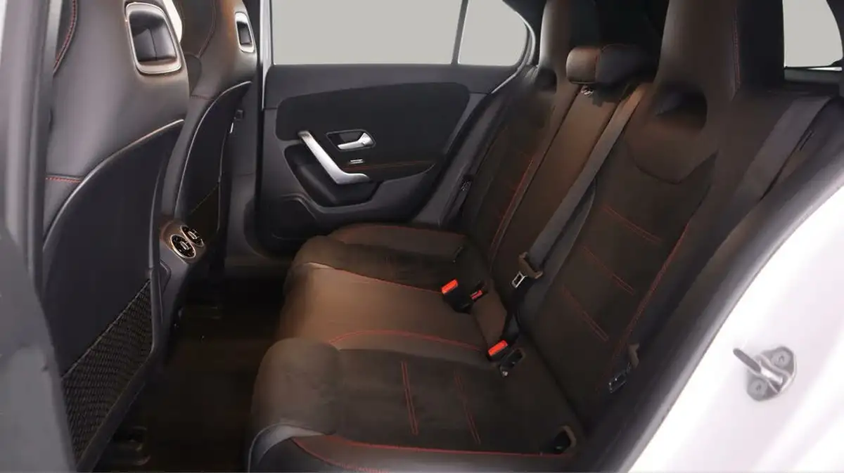 2021-mercedes-benz-a-class-13-a250e-amg-line-hatchback-5d-big-15