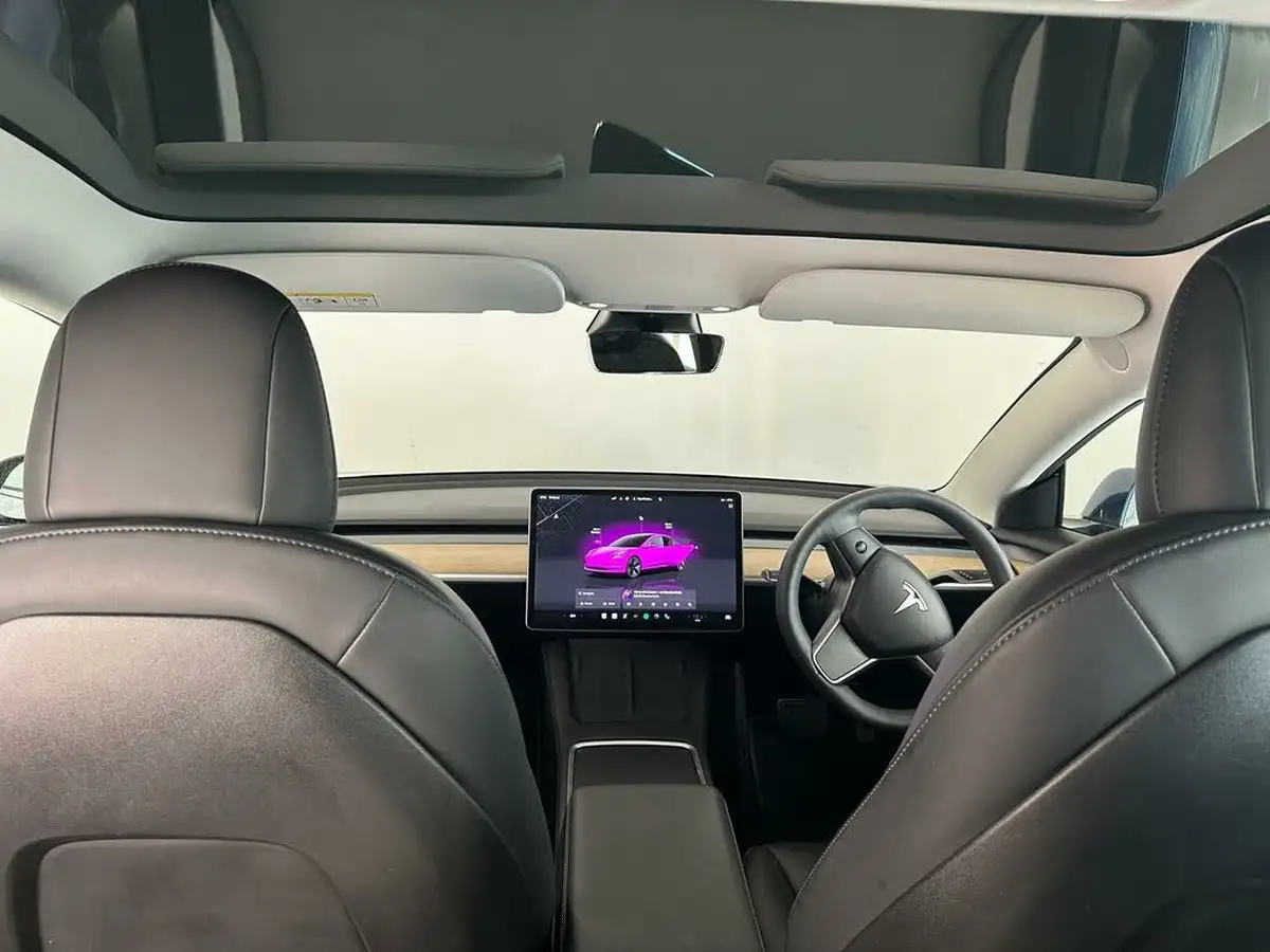 2022-tesla-model-3-e-long-range-big-30