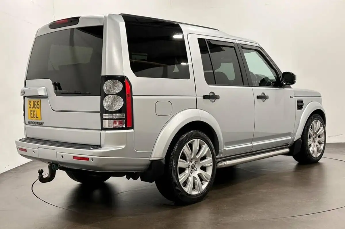 2016-land-rover-discovery-30-sd-v6-se-big-2