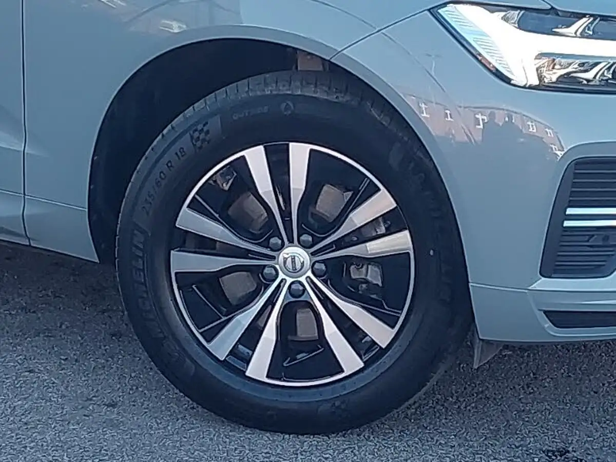 2023-volvo-xc60-20-b5-core-big-8