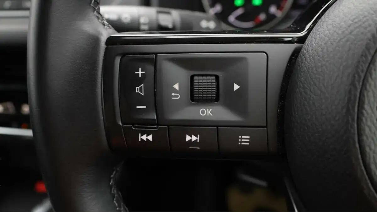 2022-nissan-qashqai-13-dig-t-acenta-premium-140ps-big-21