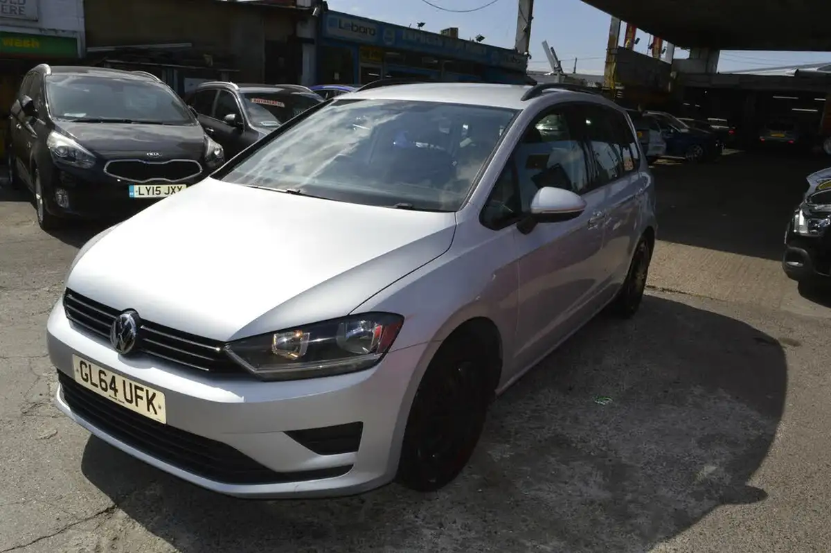 2014-volkswagen-golf-sv-12-tsi-s-110ps-big-2