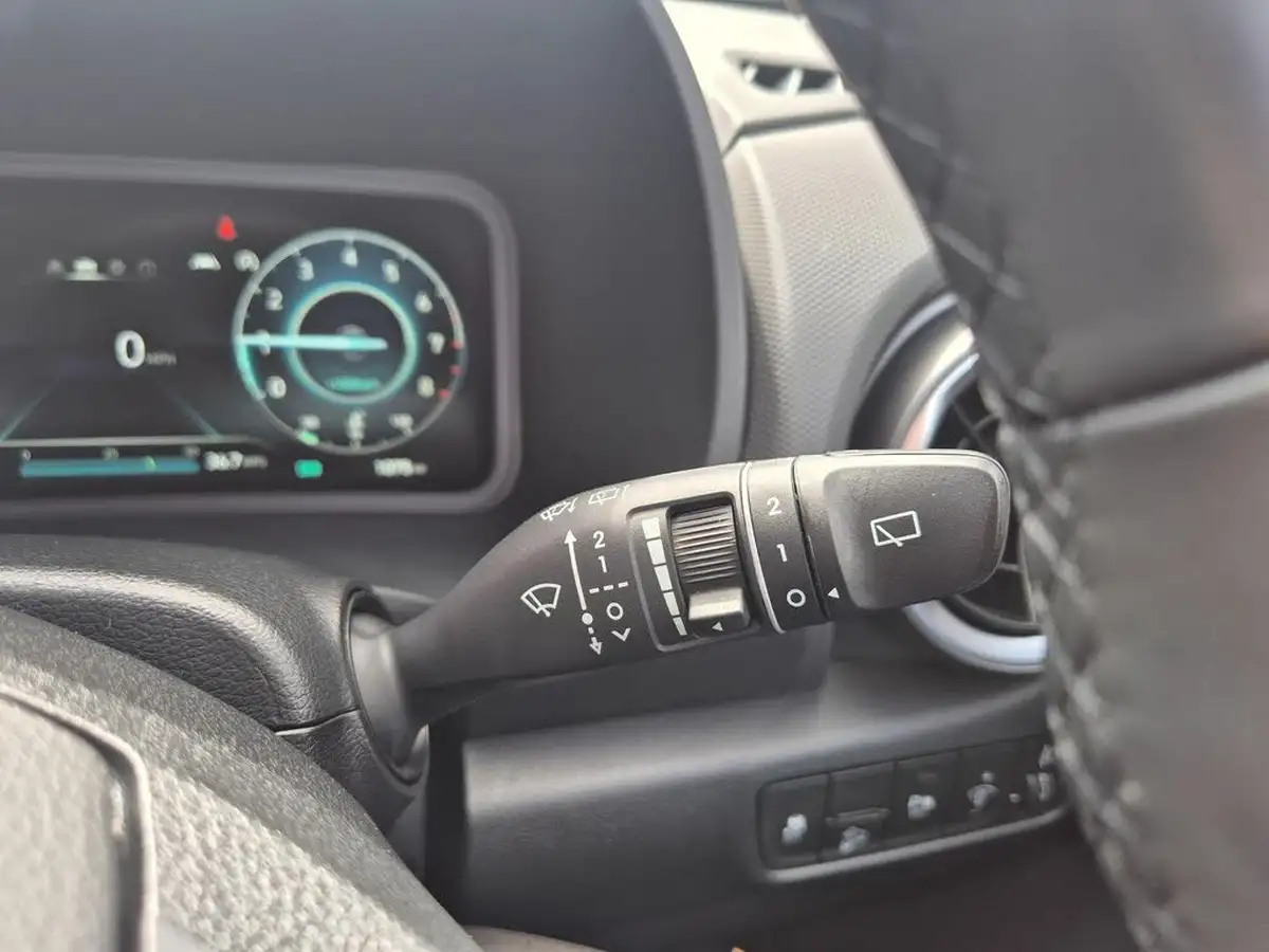 2022-hyundai-kona-10-t-gdi-se-connect-big-47