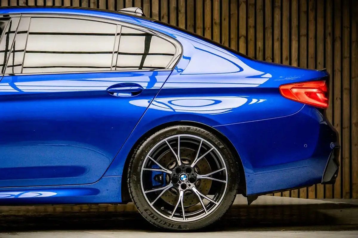 2019-bmw-5-series-44-m5-competition-big-16