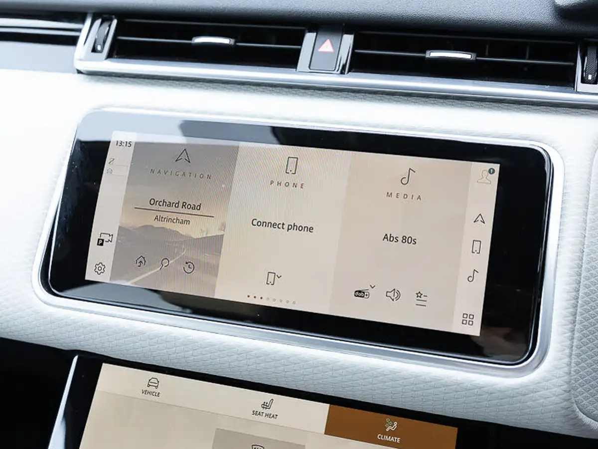 2022-land-rover-range-rover-velar-20-d200-r-dynamic-s-big-7