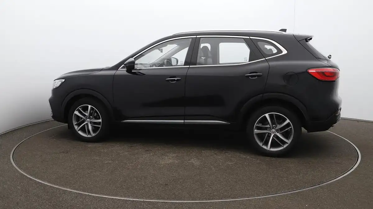 2021-mg-hs-15t-gdi-excite-162ps-big-56