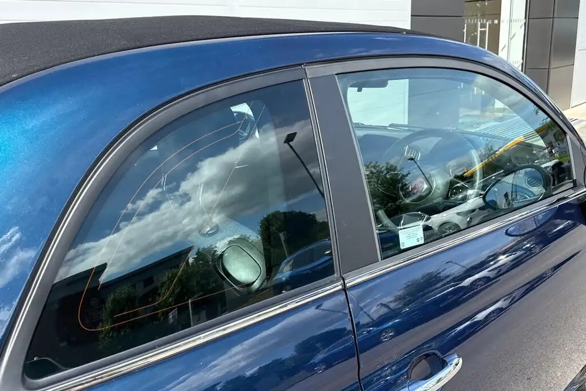 2024-fiat-500c-10-big-25