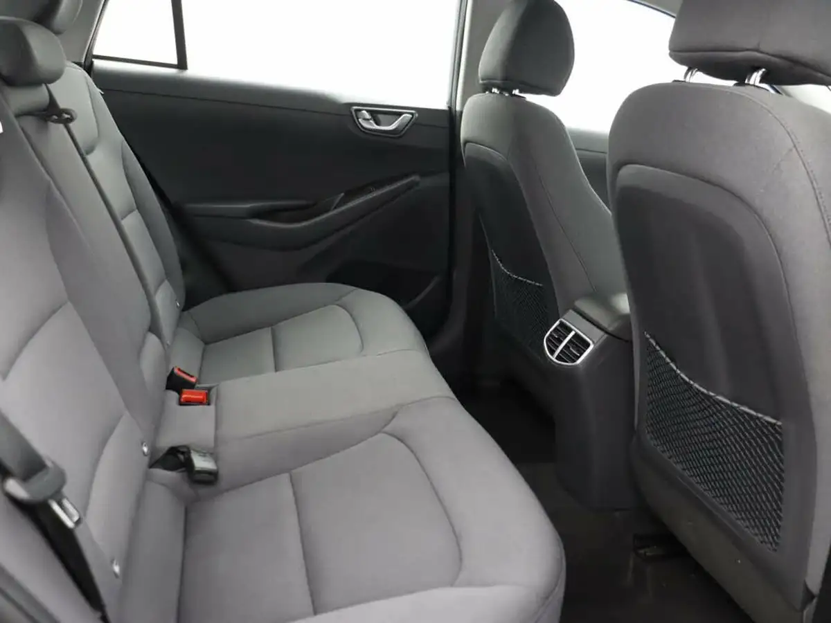 2020-hyundai-kona-e-premium-136ps-39kwh-big-32