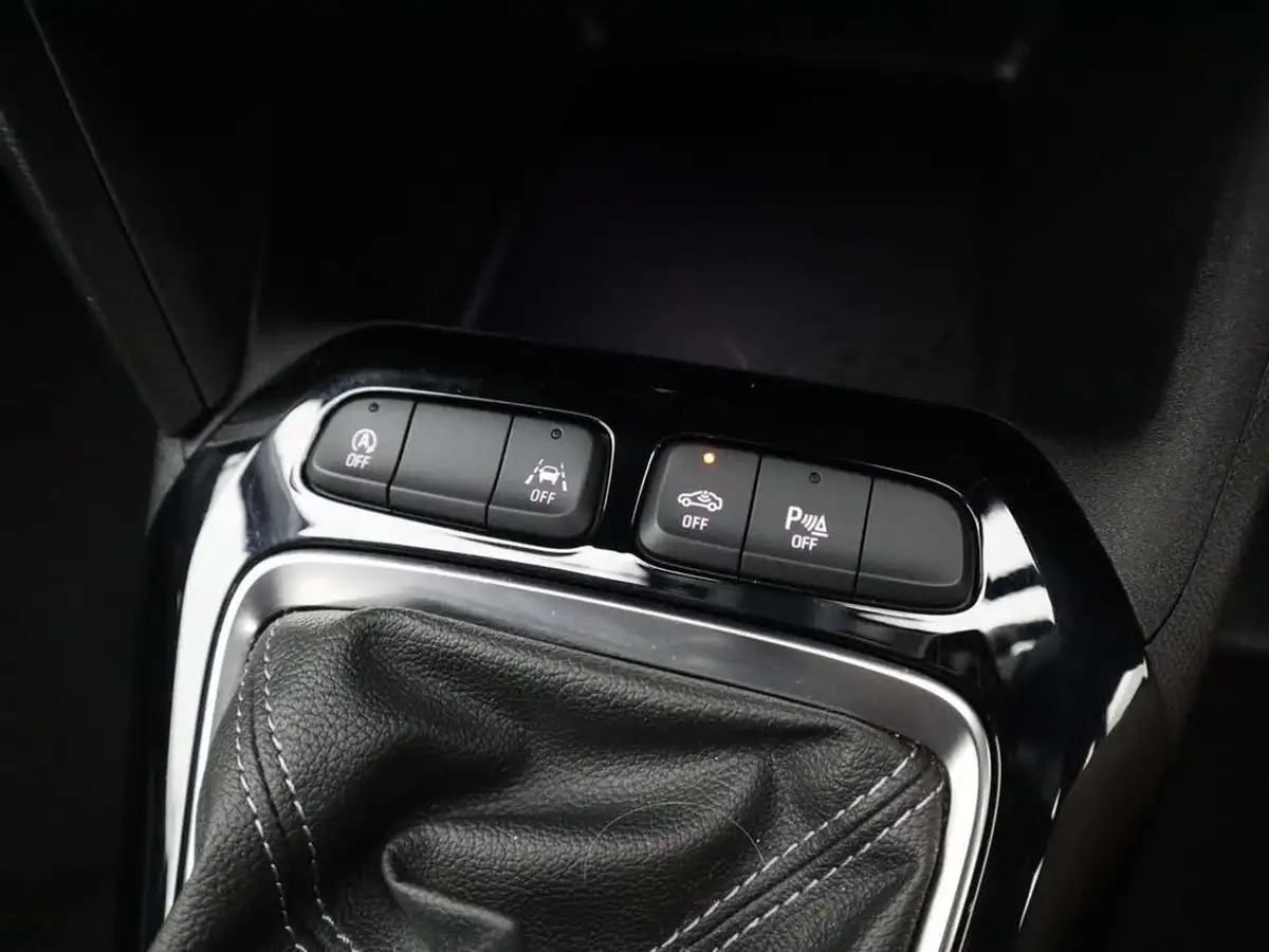 2021-vauxhall-corsa-12-turbo-elite-nav-premium-big-30