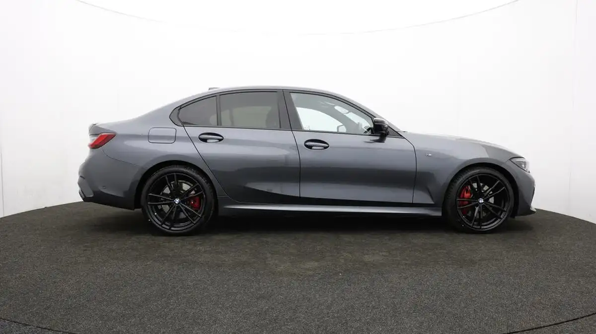 2022-bmw-3-series-30td-m340d-xdrive-saloon-4d-big-41