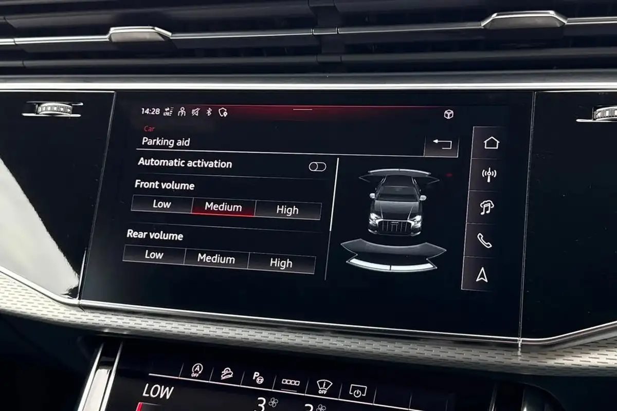 2024-audi-q8-30-55-tfsi-launch-edition-big-30