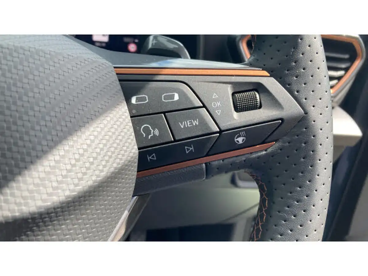 2024-cupra-formentor-14-e-hybrid-v1-big-32