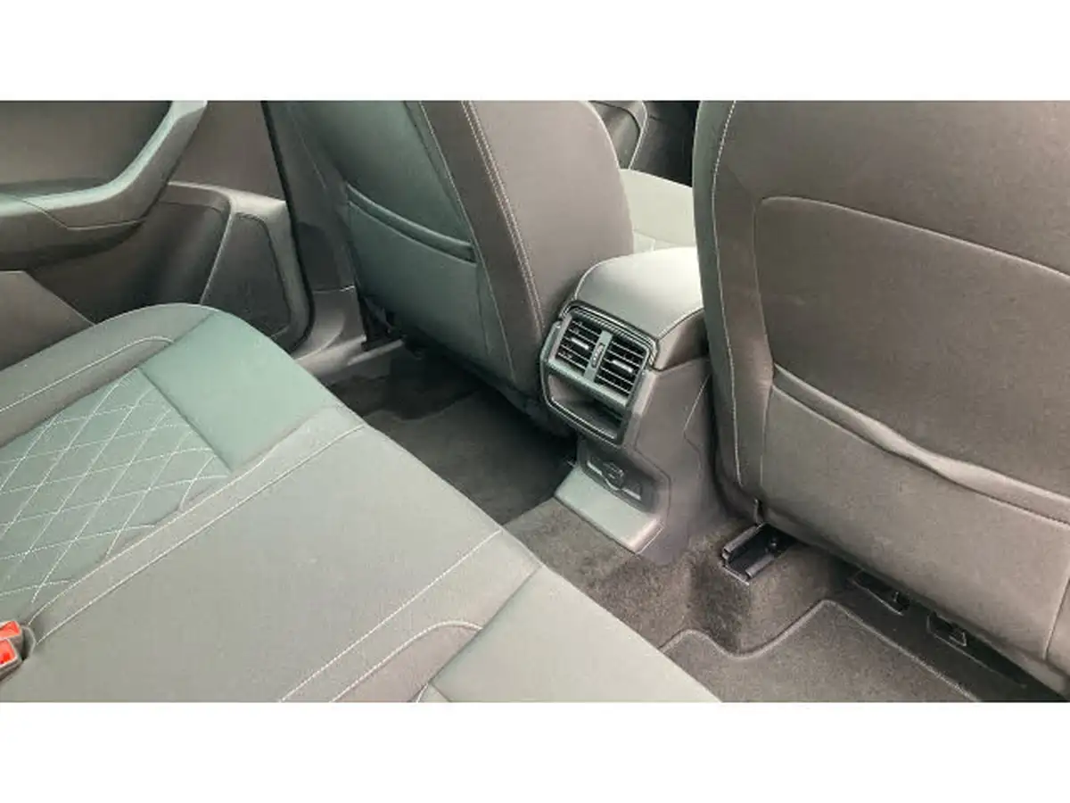 2023-skoda-karoq-20-tsi-sportline-big-34