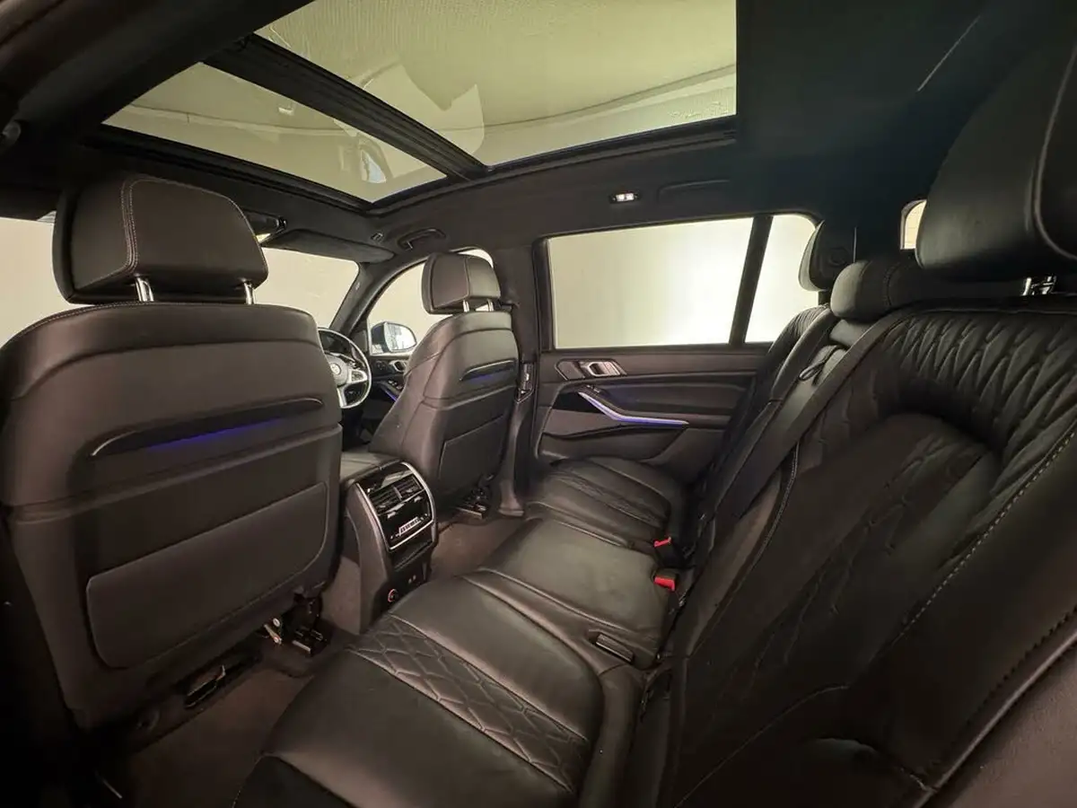 2019-bmw-x7-30-xdrive40i-m-sport-big-16