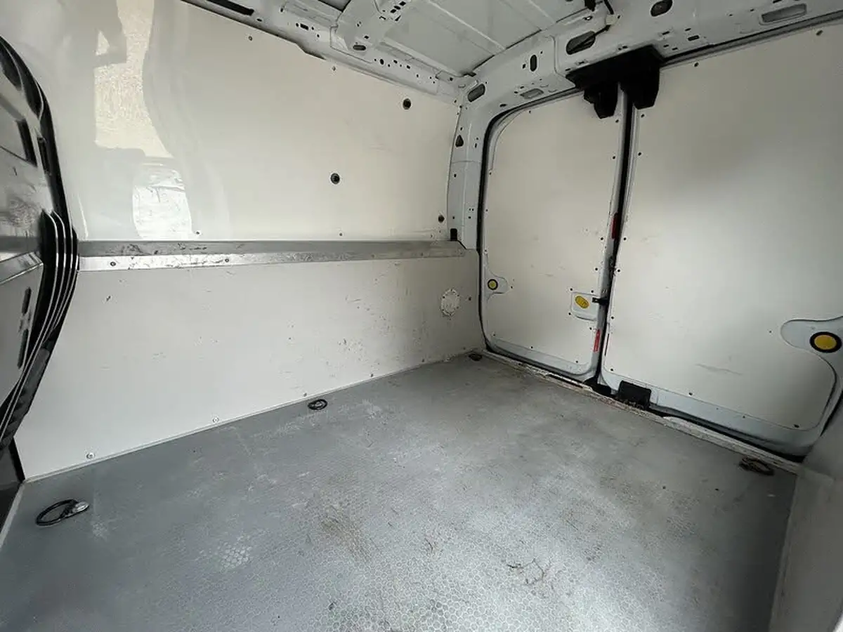 2017-ford-transit-connect-15tdci-l1-200-econetic-big-8