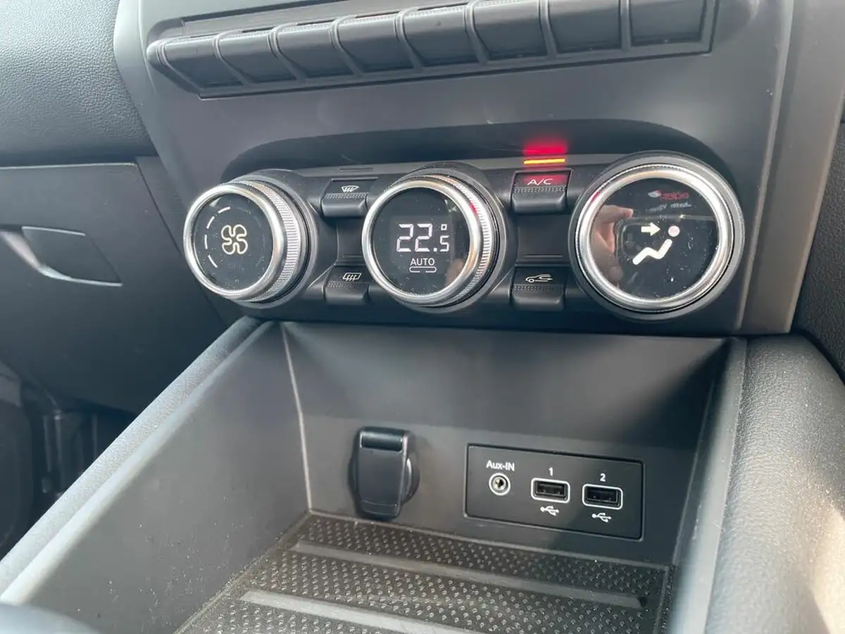 2021-renault-captur-16-s-edition-160ps-phev-big-17