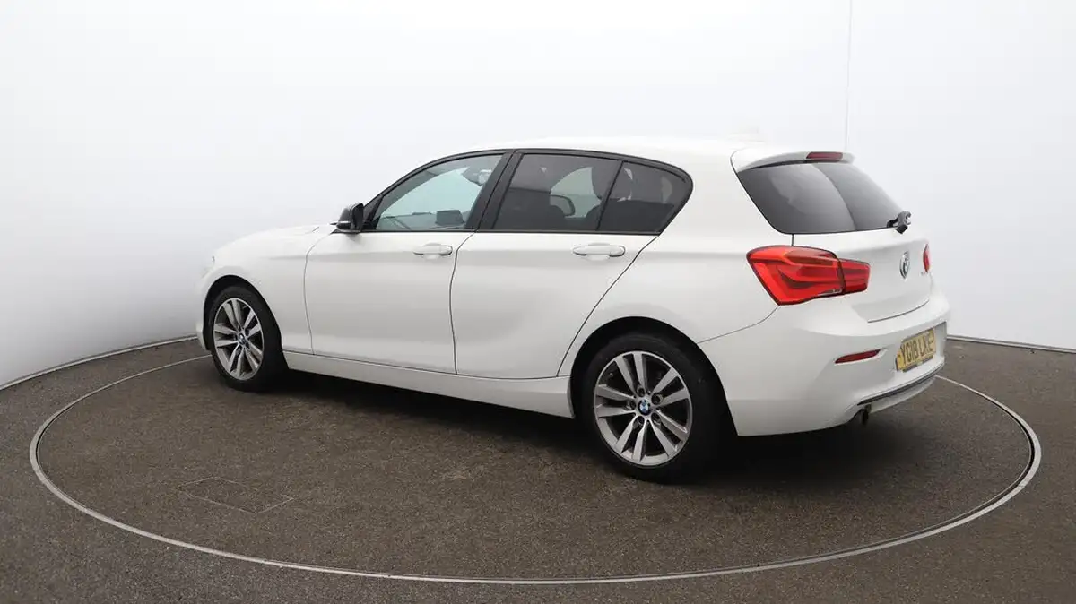 2018-bmw-1-series-15-118i-se-5d-big-33