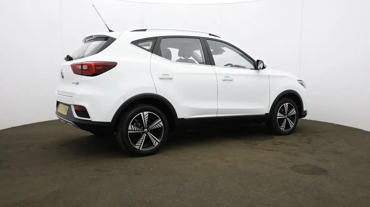 2021-mg-zs-suv-e-exclusive-ev-big-48