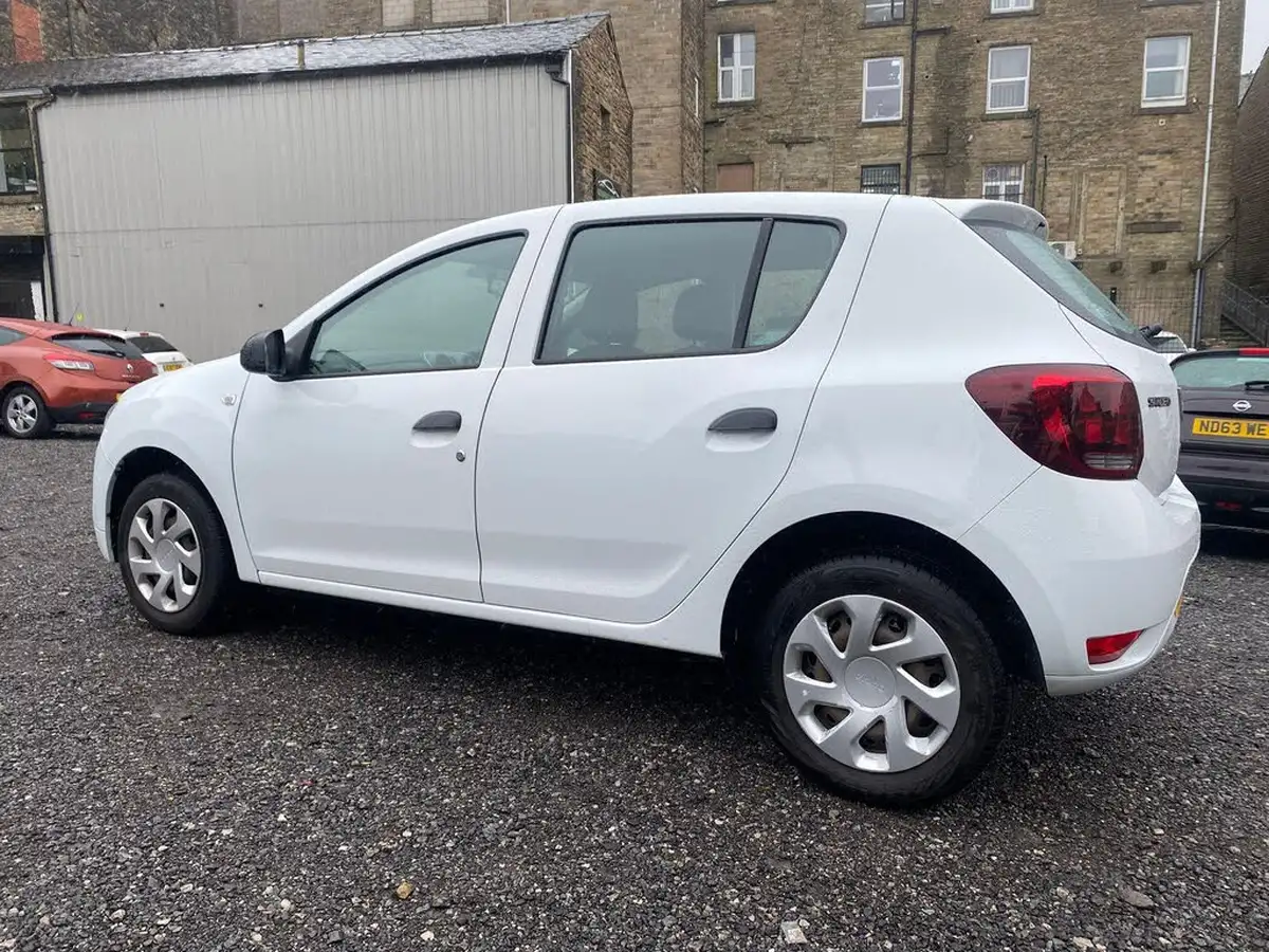 2017-dacia-sandero-10-sce-ambiance-big-5