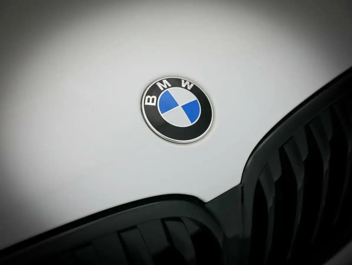 2021-bmw-x1-20-sdrive20i-sport-big-11