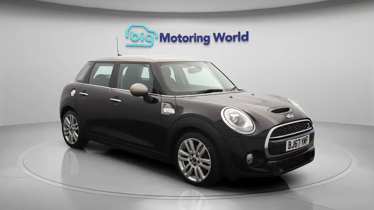 2017-mini-cooper-20-cooper-s-seven-media-xlss-5d-big-1
