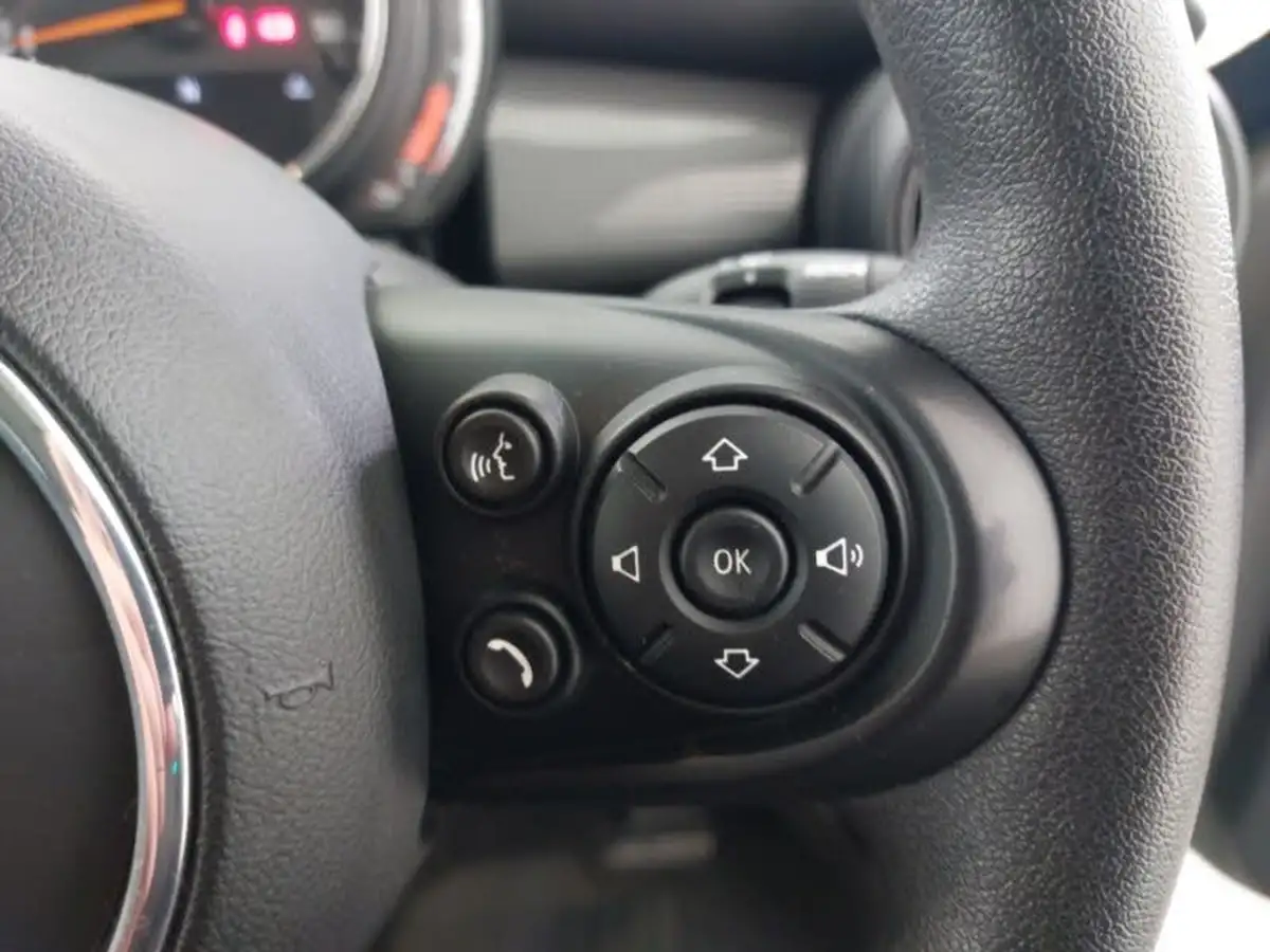 2020-mini-countryman-15-cooper-classic-big-12