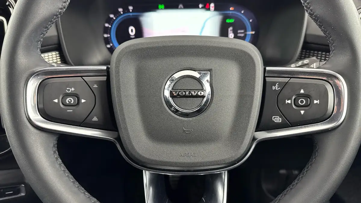 2022-volvo-xc40-e-twin-recharge-plus-big-18
