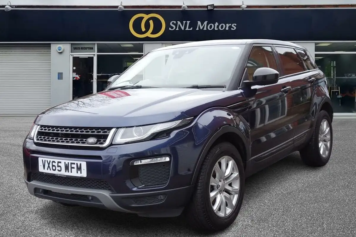 2015-land-rover-range-rover-evoque-20ed4-se-tech-hatchback-5d-big-2