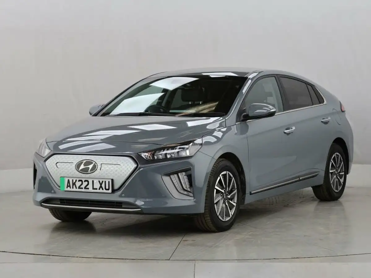 2022-hyundai-ioniq-e-premium-se-electric-big-4