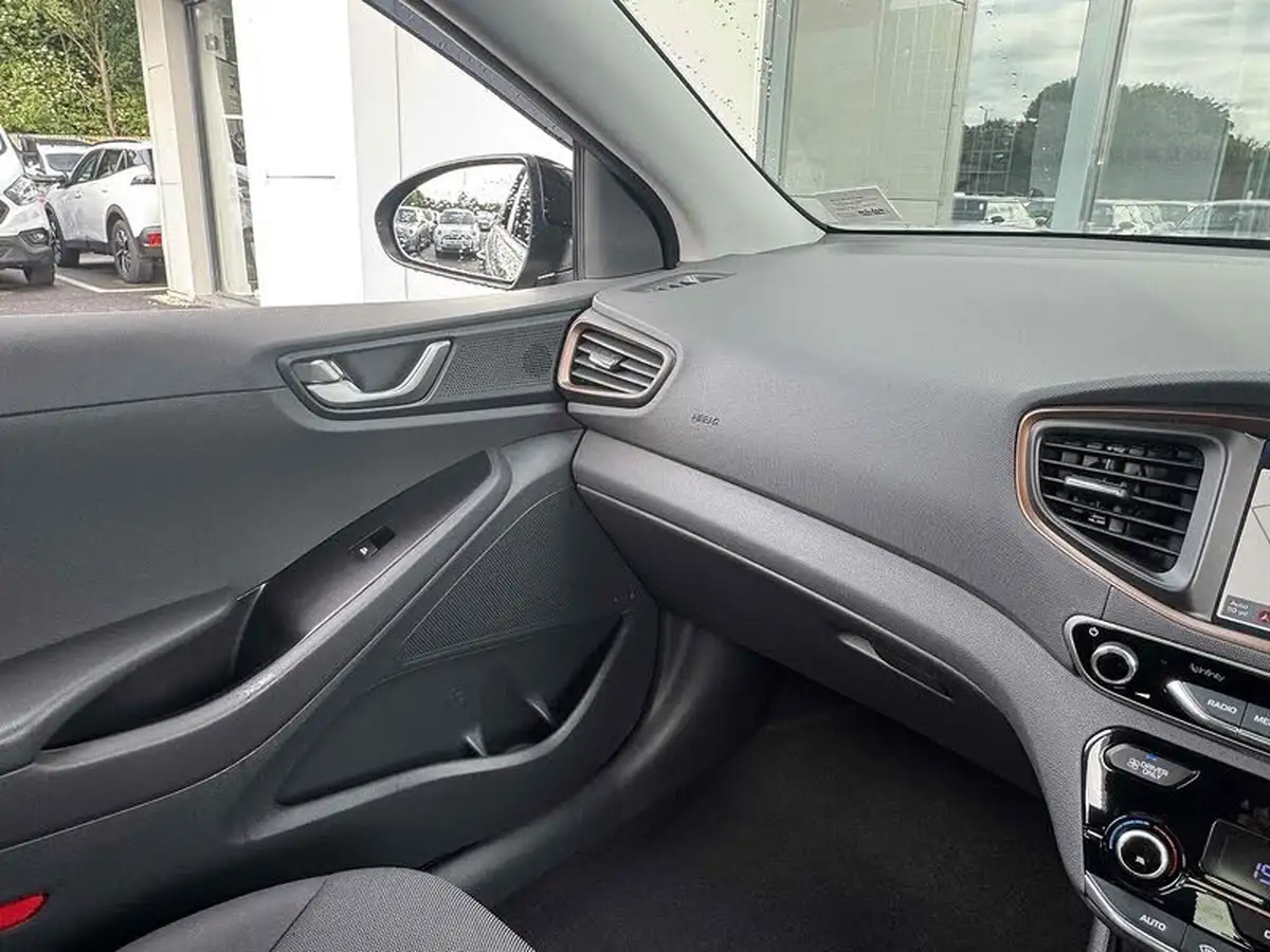 2019-hyundai-ioniq-e-premium-electric-88kw-big-37