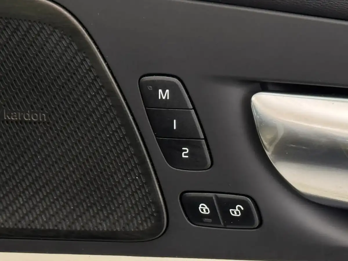 2021-volvo-xc60-20-t8-inscription-pro-455bhp-plug-in-hybrid-big-25