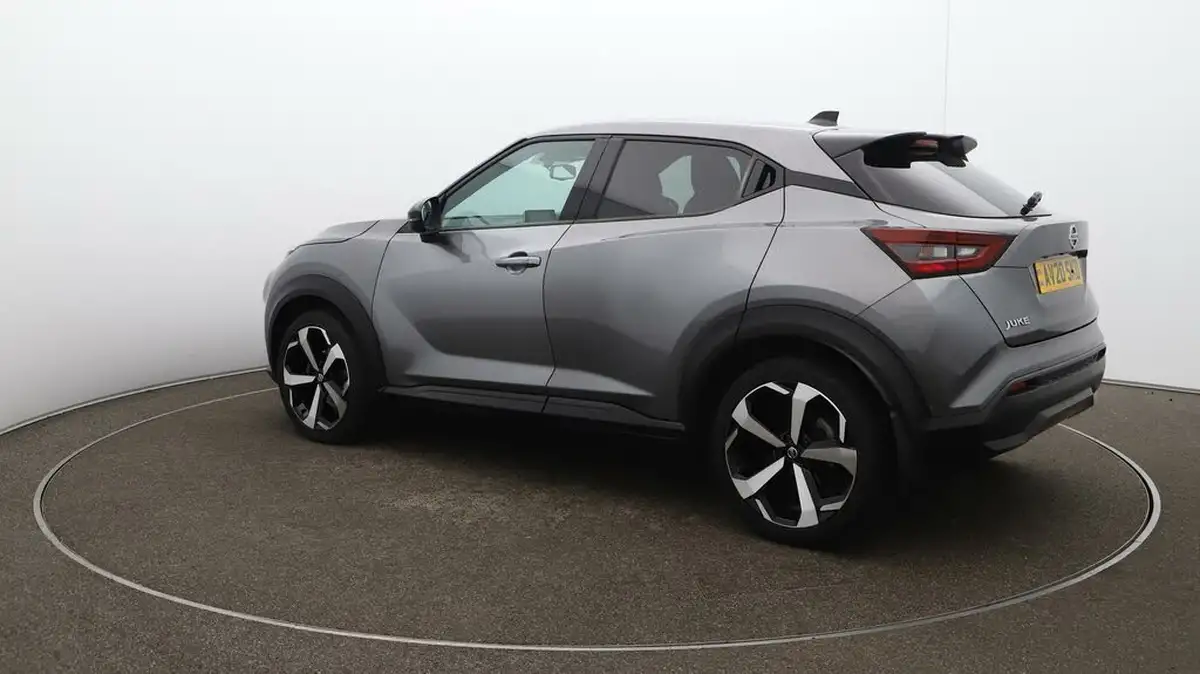 2020-nissan-juke-10-dig-t-tekna-117ps-dct-big-32