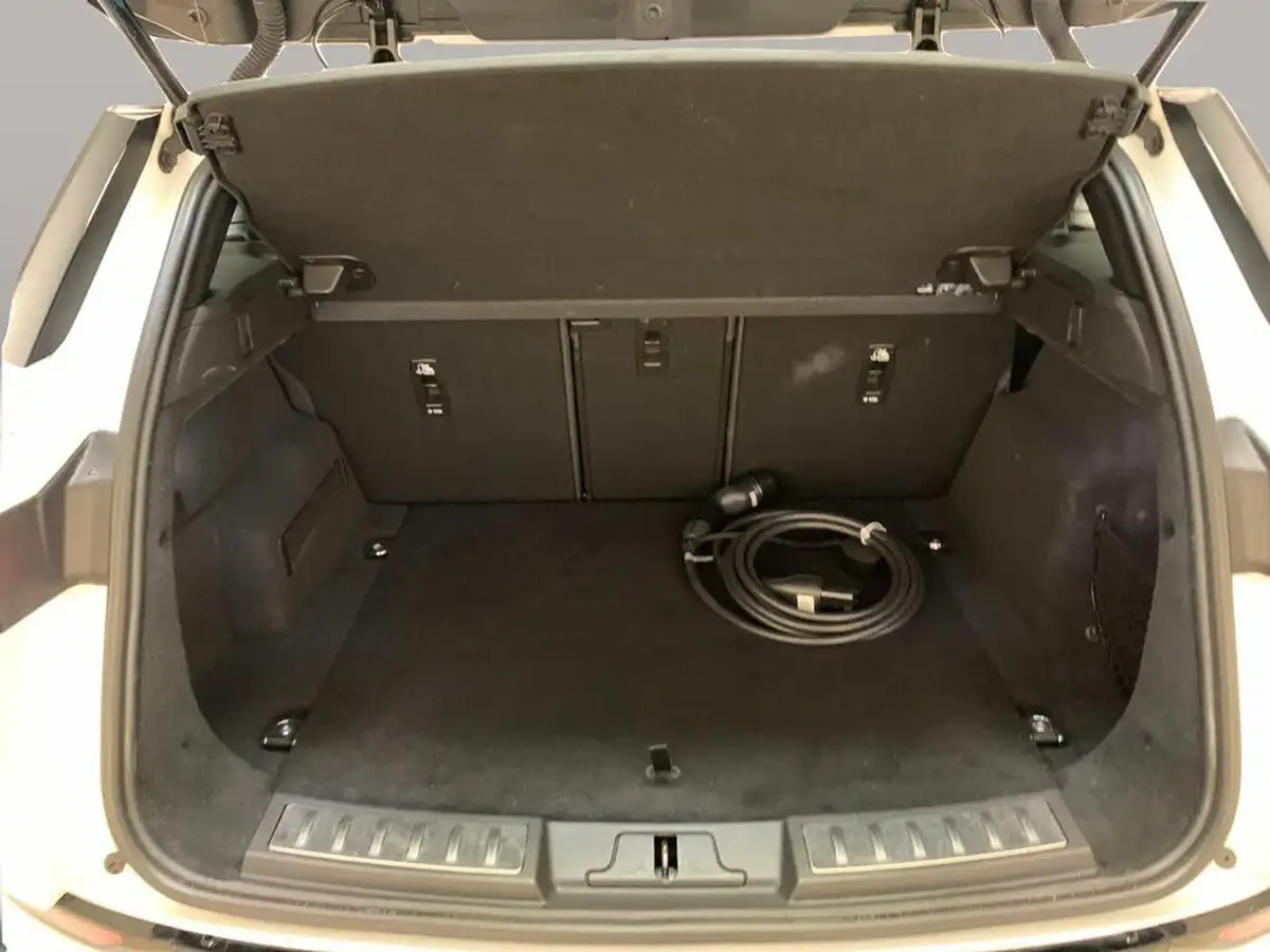 2022-land-rover-range-rover-evoque-15-p300e-r-dynamic-s-big-40