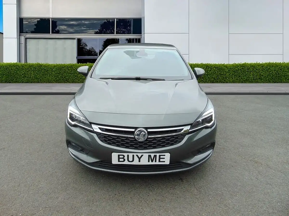 2018-vauxhall-astra-16cdti-elite-nav-136ps-ss-hatchback-big-1