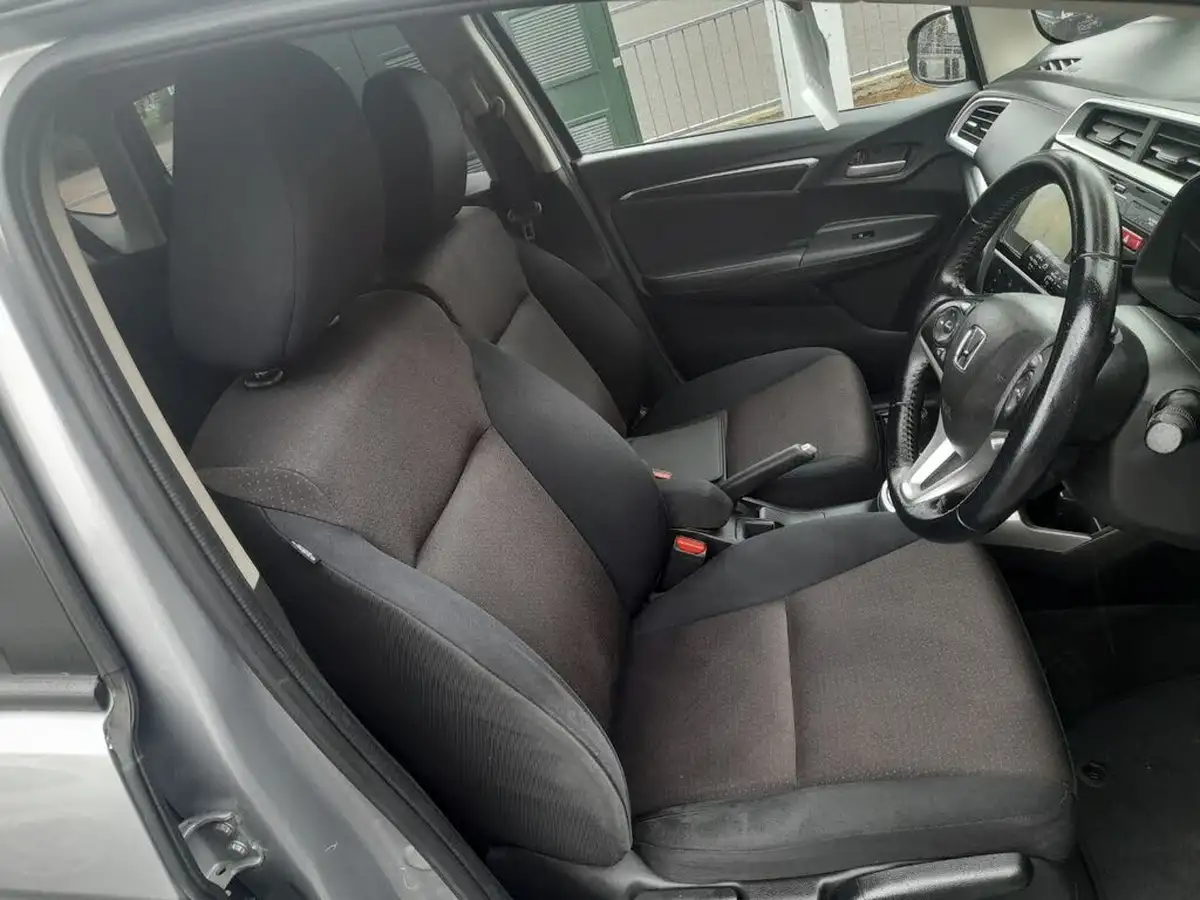 2018-honda-jazz-13-i-vtec-ex-navi-big-8