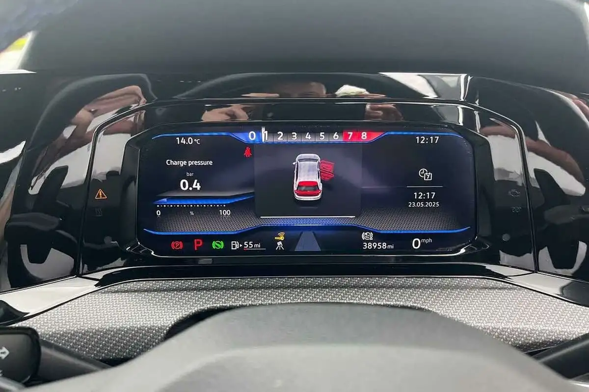 2021-volkswagen-golf-20-tsi-r-hatchback-big-17