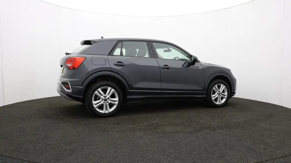 2021-audi-q2-15-35-tfsi-sport-big-38